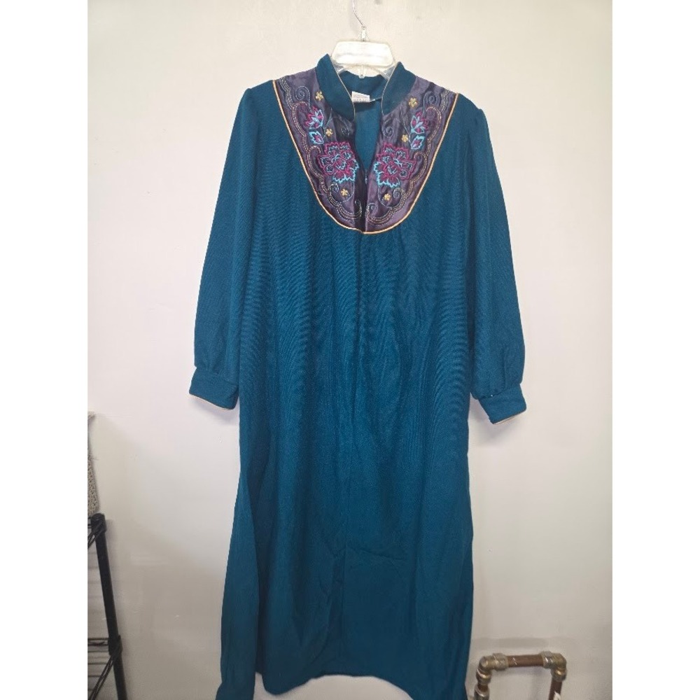 Vintage Sears Cachet Teal Embroidered Robe House Dress Size M